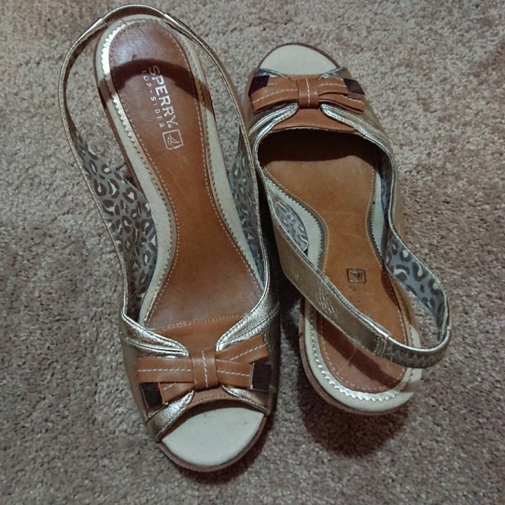 Sperry slip on sandals